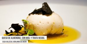 Queso de almendras con miel y trufa negra de Casa Vallecas. Tapa de la Ruta Dorada de la Trufa de Soria