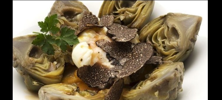 Artichoke cream with prawns and black truffle