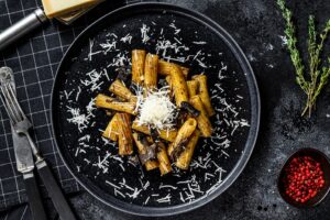 Receta de Rigatoni con Trufa y Parmesano