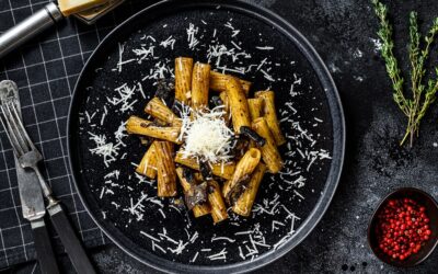 Rigatoni con Trufa y Parmesano